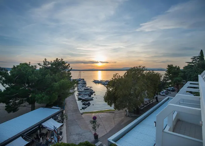 B&B Galija